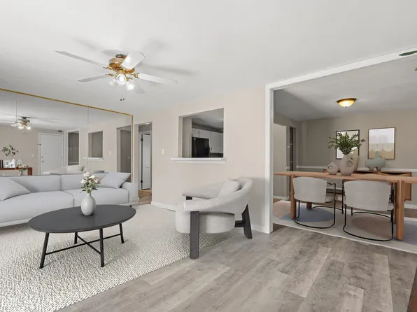 80R English Village Road #302, Manchester, NH 03102