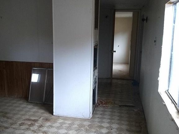 3rd image of 34531 Bronco Ln