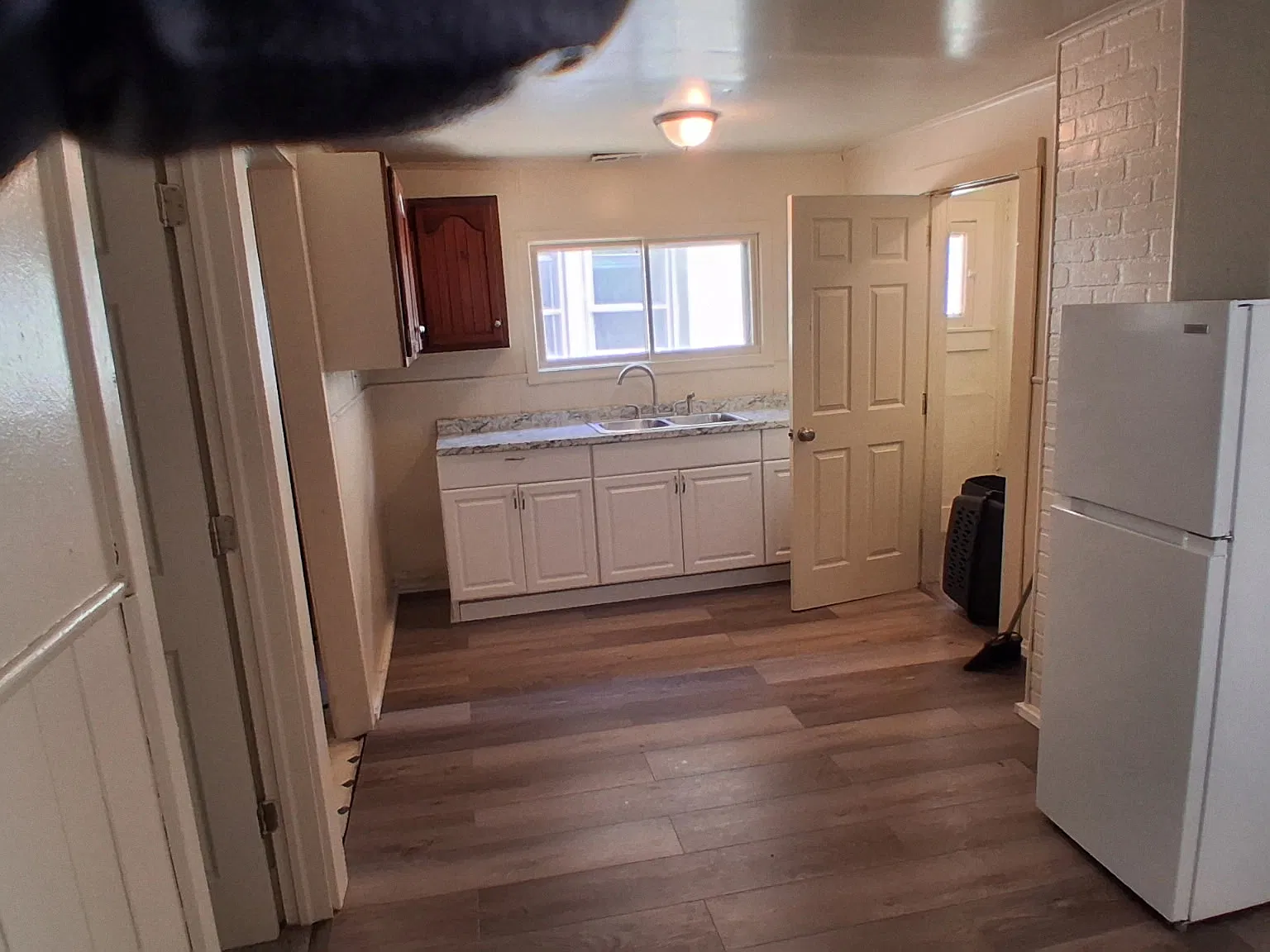 2 bed, 900 sqft, $1,000 — Photo 2