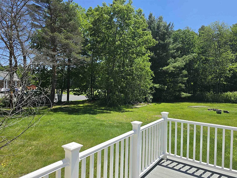 51 Eastern Ave — Photo 7