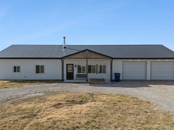 1327 W Davis, Nowata, OK 74048