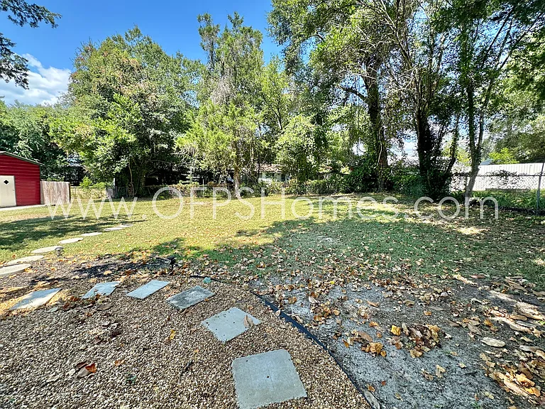 326 Washington Ave — Photo 18