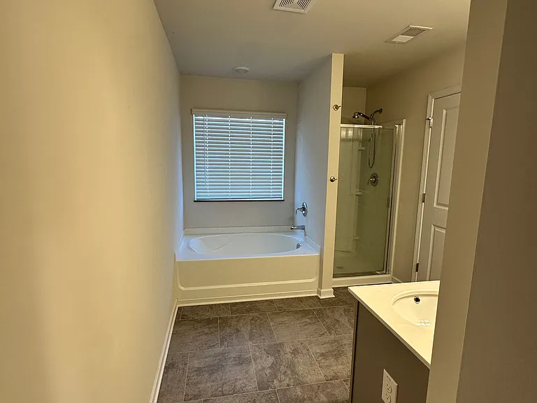 115 Buckingham Ln — Photo 26