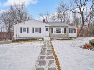 23 Valleyview Dr, Hampden, MA 01036