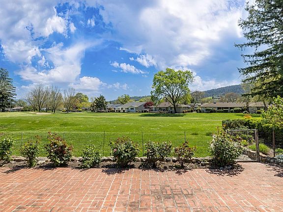 4th image of 8923 Oakmont Drive