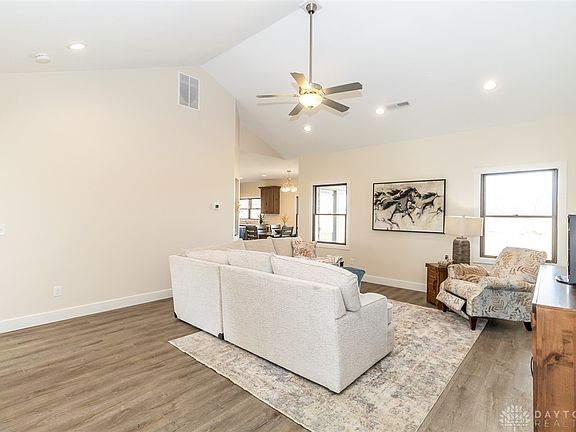 5th image of 1025 Baker Rd