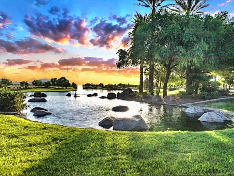 193 E Bahamas Dr — Photo 3