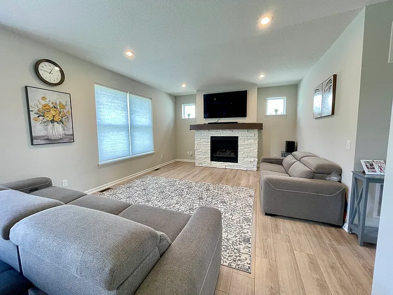 Living room 1