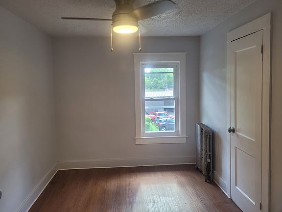 4th image of 3 Parsons Ave #B