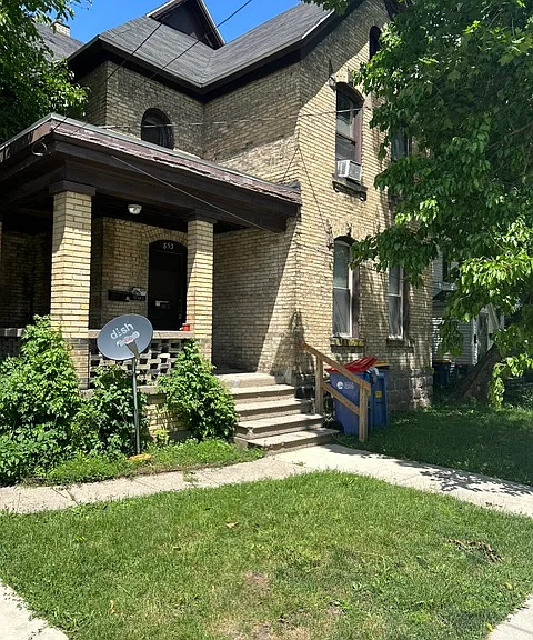 853 5th St NW #1 — Photo 10