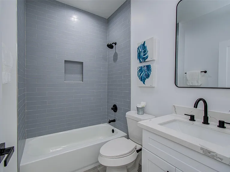 5024 Winnetka St #C — Photo 14