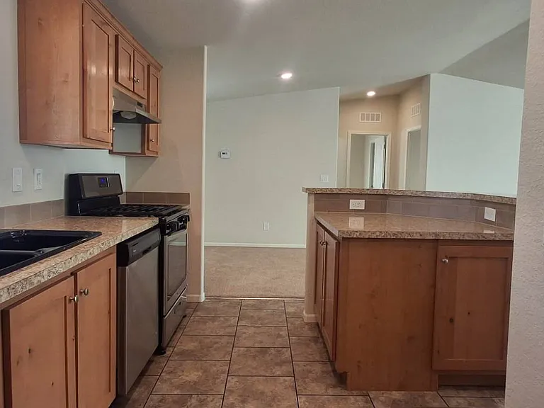 4100 N Romero Rd #293 — Photo 4