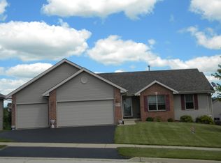 423 Cross Plains Rd, Rockford, IL 61107