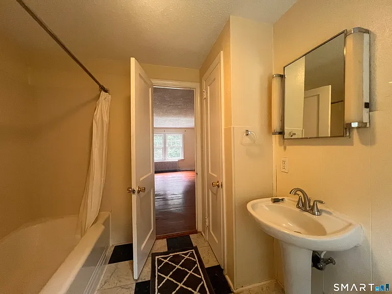 35 McDonald Rd #A — Photo 15