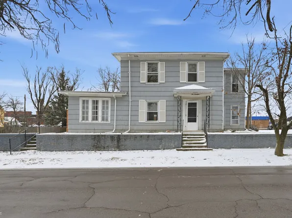 219 W Kickapoo St, Hartford City, IN 47348