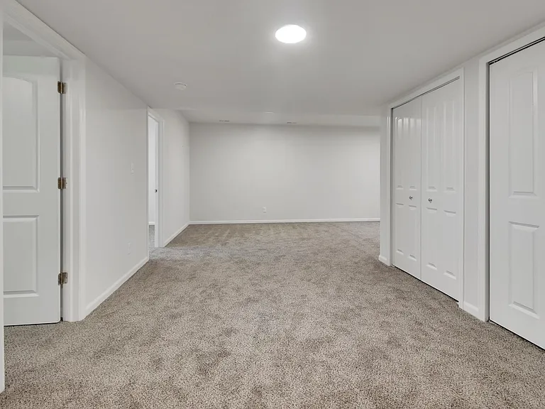 8253 Aviana Ave #B — Photo 11