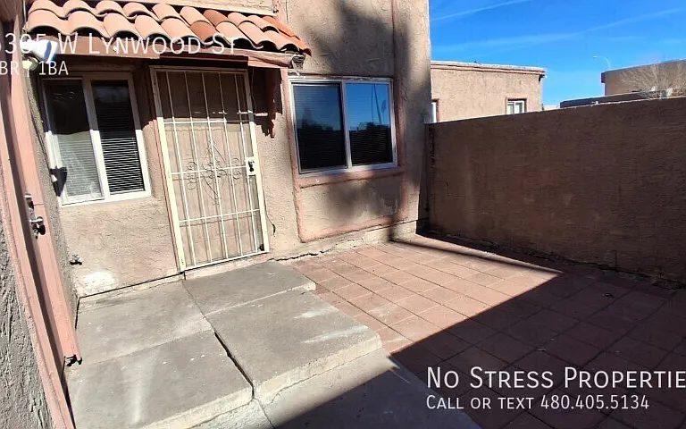 5305 W Lynwood St — Photo 2