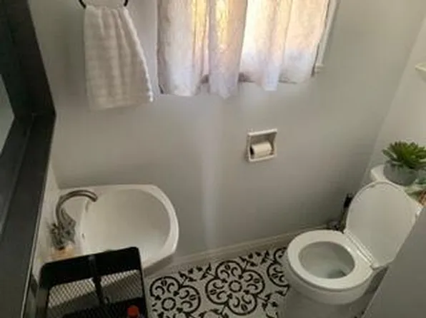 320 N Hall Street, Visalia, CA 93291