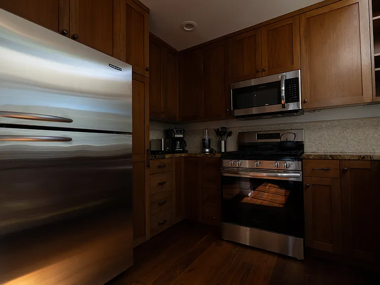 17 20th Ave #B — Photo 8