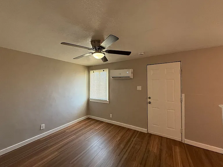 48 W Tamarisk St — Photo 5