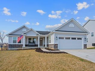 1242 Autumn Ridge Dr, Lebanon, OH 45036