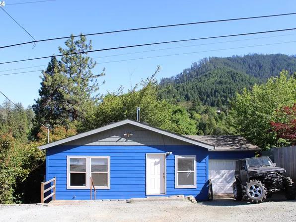 601 Fairchild St, Canyonville, OR 97417