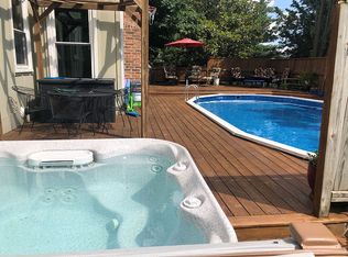 11058 Rene St, Lenexa, KS 66215