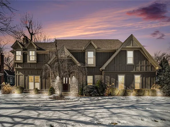 5514 NW Woodhaven Ln, Kansas City, MO 64152