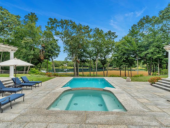 23 Talcott Farm Road