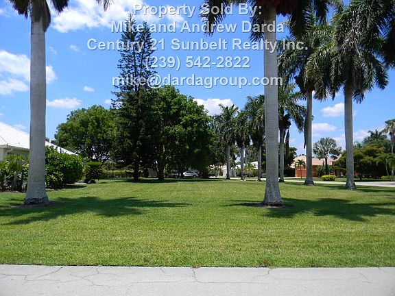 5th image of 28011 Winthrop Cir