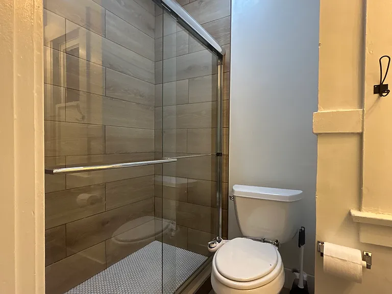 635 Elm Ave #10 — Photo 14