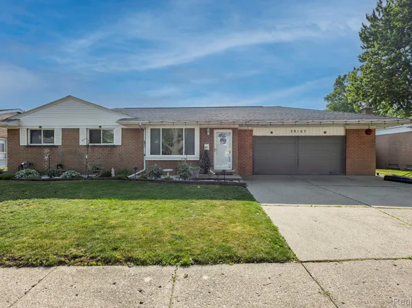 29167 Malvina Dr, Warren, MI 48088
