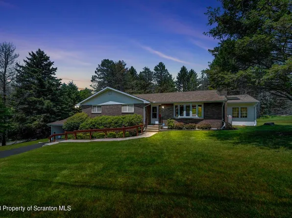 3 Blue Spruce Rd, Spring Brook Township, PA 18444