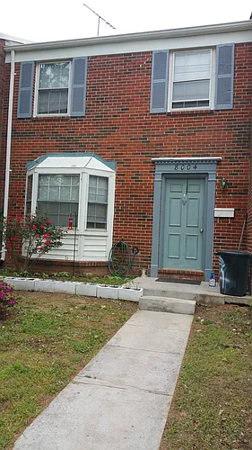 8004 Community Dr Photo 1