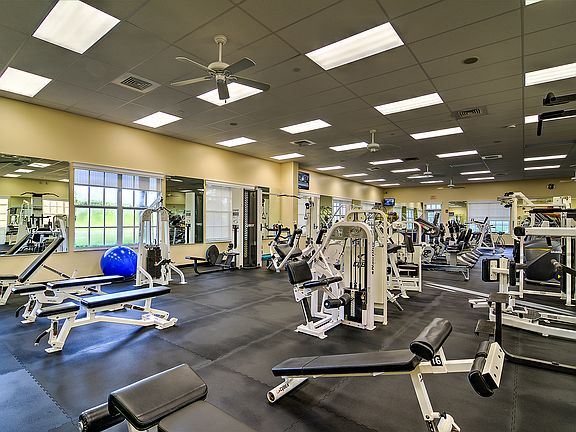 3rd image of 24320 Sandpiper Isle Way Unit 204