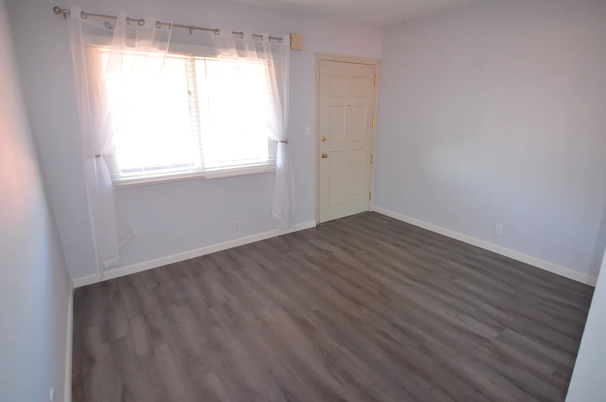 Building Photo - 4315 Lennox Blvd #12