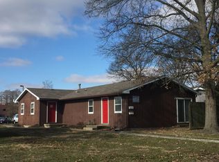 1818 10th St, Charleston, IL 61920