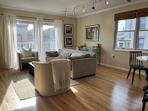 1201 Willow Ave APT 3R