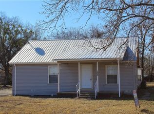 100 S 6th St, Crandall, TX 75114