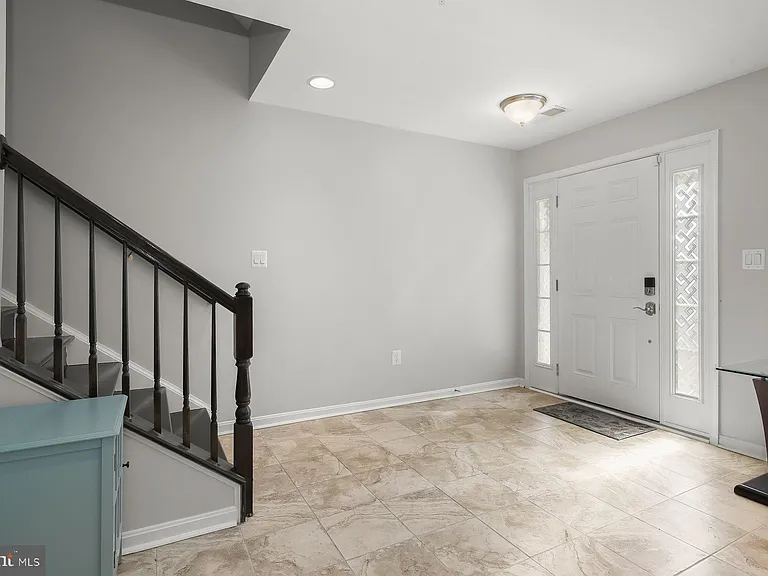 9364 Paragon Way — Photo 2