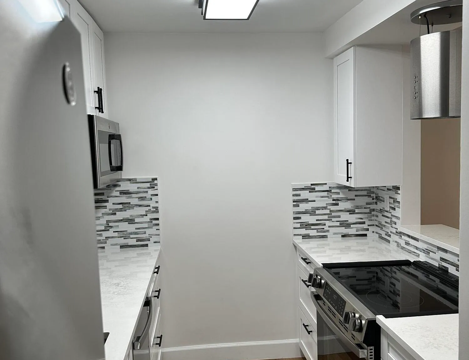3 bed, 2.0 bath, 1122 sqft, $3,650 — Photo 4