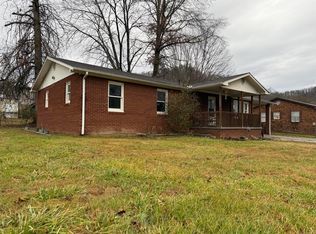 11 Short St, Thelma, KY 41260