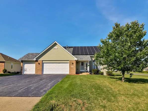 381 Red Fox Dr, Davis Junction, IL 61020
