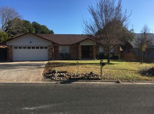 1305 Lytle St, Kerrville, TX 78028