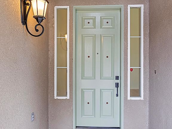 5th image of 2536 W Stewart Avenue