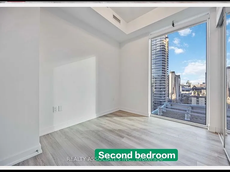 121 Saint Patrick St #1713 — Photo 10