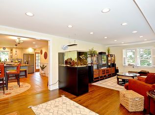 94 Valley Dr, Atlantic Highlands, NJ 07716