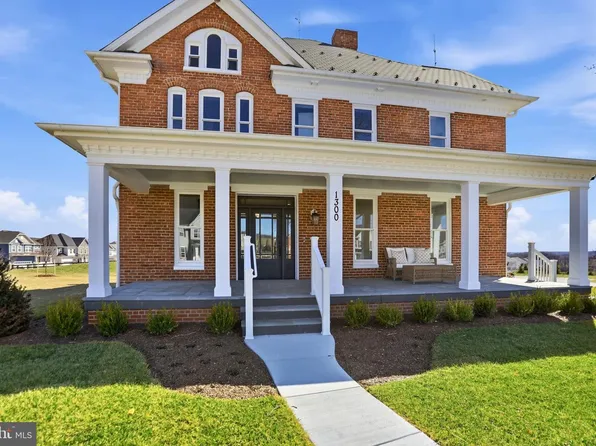 1300 Potomac View Pkwy, Brunswick, MD 21716