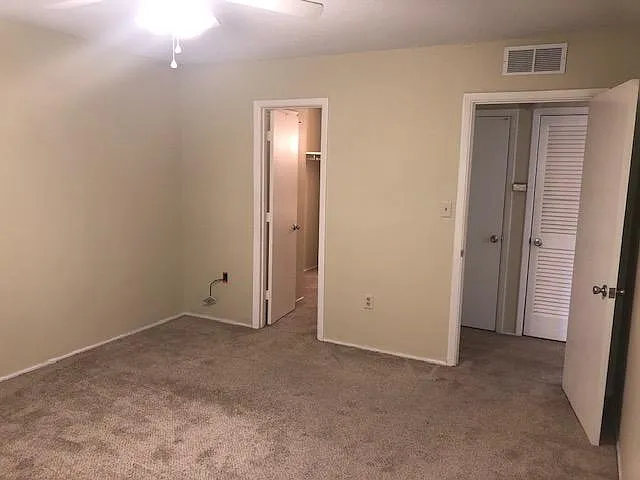 1 bed, 860 sqft, $995 — Photo 3