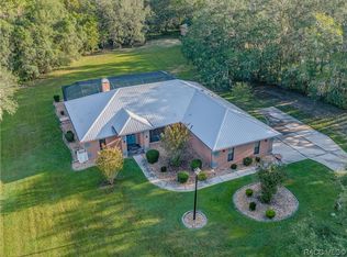 618 N Brighton Rd, Lecanto, FL 34461